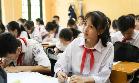 Nhiều trường đại học gửi thư tay “săn” học sinh giỏi, trải thảm đỏ hút nhân tài