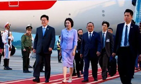 Tổng thống Hàn Quốc Lee Jae Myung và Phu nhân đến Hà Nội