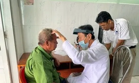 Mang ánh sáng đến 100 người yếu thế ở Cần Giờ, TPHCM