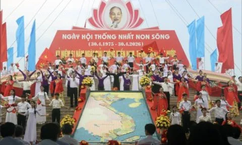 Điện mừng kỷ niệm 51 năm Ngày Giải phóng miền Nam, thống nhất đất nước