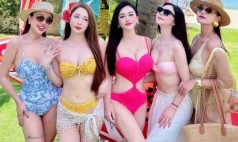 Dàn mỹ nhân VTV diện bikini đọ dáng "bốc lửa": Quỳnh Nga trắng "phát sáng", bất ngờ nhất là mẹ bỉm 2 con