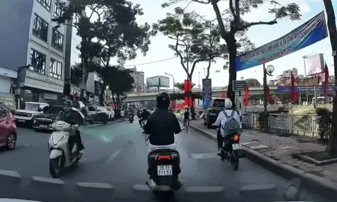 Học sinh đi xe máy lạng lách, gây tai nạn rồi bỏ đi