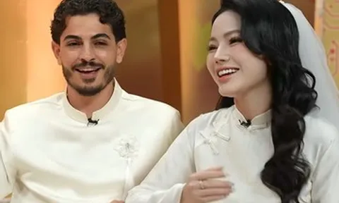 Sang Israel thăm nhà chồng, cô gái Việt khiến mọi người giật mình vì cái bắt tay