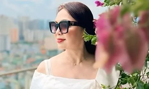 Con trai ca sĩ Trọng Tấn đối đầu với bố, NSND Thái Bảo diện váy xẻ gợi cảm