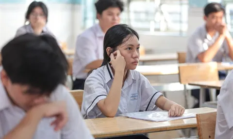 11 thí sinh lớp 10 ở TP.HCM thi phòng riêng, có camera giám sát