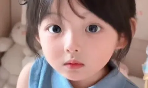 Bật cười với tiết lộ của bé gái 4 tuổi: "Bố luôn bắt nạt mẹ vào ban đêm"