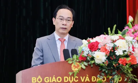 Bộ GD&ĐT bổ nhiệm 153 lãnh đạo trường đại học, cao đẳng