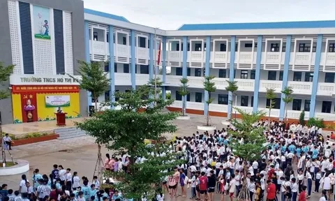 Nhiều sai sót trong kỷ luật hiệu trưởng trường cấp 2 ở Cà Mau