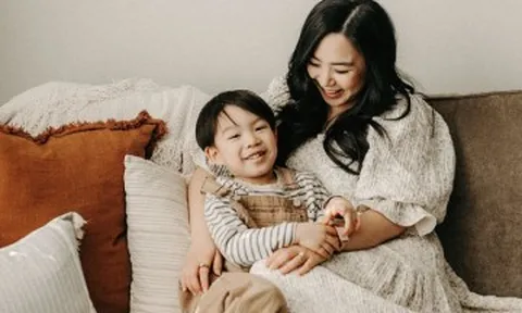 Nghề 'làm mẹ' cho con nhà giàu kiếm 80.000 NDT mỗi tháng
