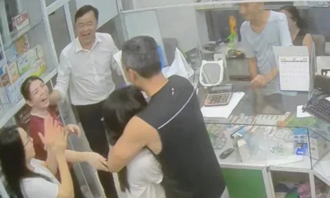 Video khoảnh khắc cả nhà vỡ òa khi con gái đỗ lớp 10 trường mơ ước