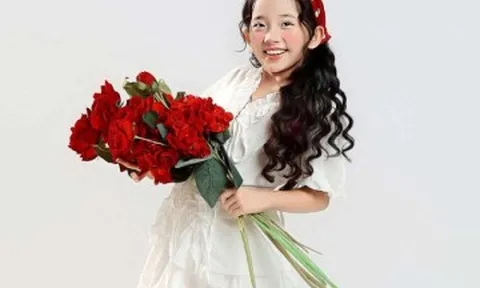 Anna nhà Khánh Thi - Phan Hiển tuổi lên 8