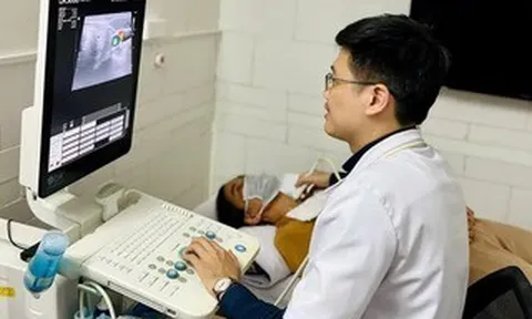 5 dấu hiệu cảnh báo ung thư tuyến giáp