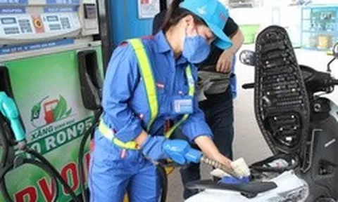 'Vua xe máy xăng' Honda tiếp tục lên tiếng về xăng E10