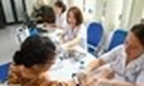 Người dân được chụp X-quang, khám chuyên khoa miễn phí ngay tại y tế cơ sở