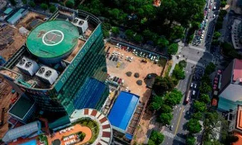 Toàn cảnh 2 khu đất dùng để đối ứng xây cầu Cần Giờ: Nơi 4 mặt tiền cạnh công trường Mê Linh, nơi 2 mặt tiền gần Dinh Độc Lập