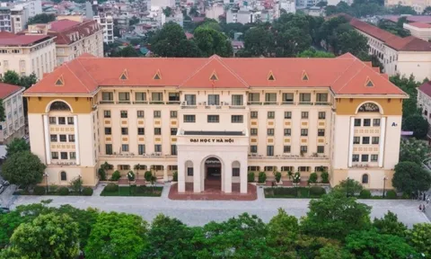 Trường Đại học Y Hà Nội lấy điểm sàn lên tới 24
