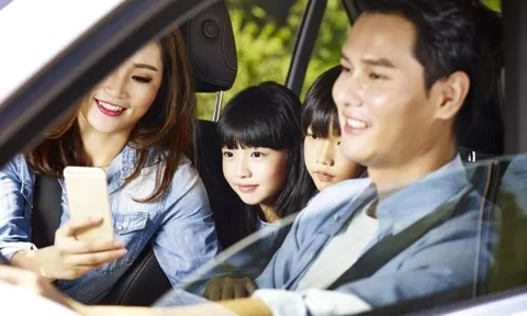 Trường gây tranh cãi vì thu thập nhãn hiệu ôtô của phụ huynh