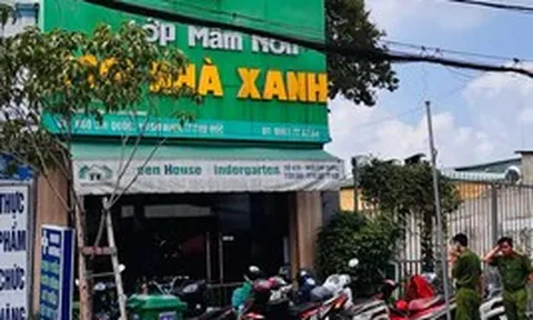 Kết quả xác minh ban đầu vụ bé mầm non nằm trước cửa nhà vệ sinh