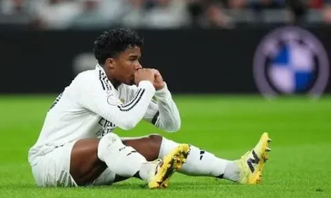 Real Madrid ra quyết định với "thần đồng bóng đá Brazil"