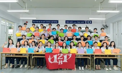 Một trường có 4 lớp với 178 học sinh trúng tuyển ngành Y dược