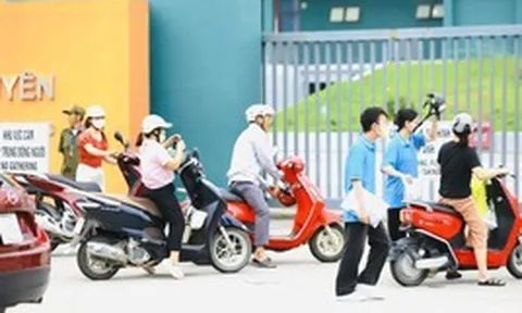 Đề Vật lý thi lại tốt nghiệp tại THPT chuyên Tuyên Quang