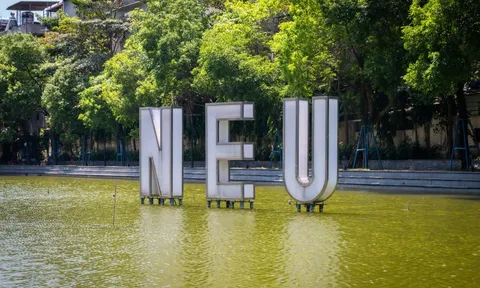 17 sinh viên Đại học Kinh tế Quốc dân tốt nghiệp với điểm tuyệt đối