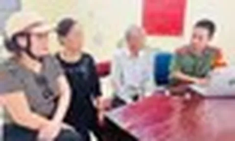 Chủ tiệm vàng tiết lộ lý do từ chối mua 5 chỉ vàng, đưa vợ chồng cụ ông đến công an