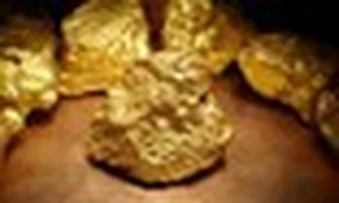 Giá vàng quay đầu giảm sau 3 tuần tăng liên tiếp, quỹ vàng lớn nhất thế giới hành động ra sao?