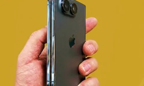 Chưa ra mắt, chiếc điện thoại "gây chấn động" của Apple bị nghi ngờ có thể gây hại cho sức khỏe người dùng