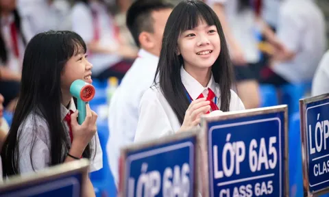 'Siêu trường' hàng nghìn học sinh, hiệu trưởng, hiệu phó nên làm gì?