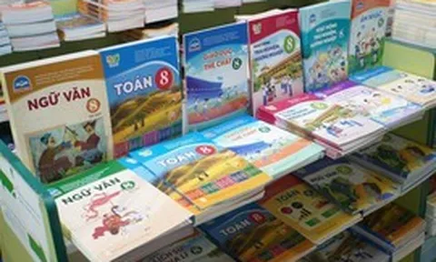 NXB Giáo dục Việt Nam tập trung nguồn lực bảo đảm cung ứng sách giáo khoa