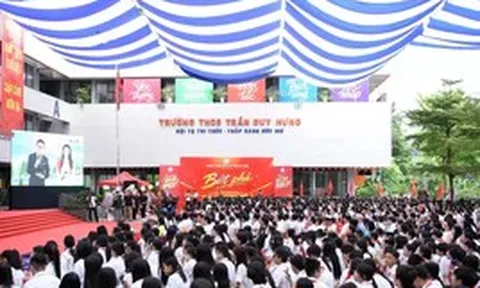 Từ 15/11, ban đại diện cha mẹ học sinh không được thu, quản lý tiền hỗ trợ