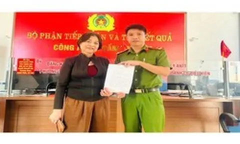 Sau cuộc gọi yêu cầu thực hiện ngay các thủ tục hành chính, người phụ nữ SN 1957 quyết không làm theo mà báo công an Hà Tĩnh
