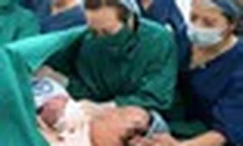 Đề xuất hỗ trợ tiền hoặc hiện vật cho trẻ đến 12 tháng tuổi