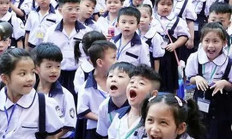 Lạm thu đầu năm học: Ai chịu trách nhiệm xử lý?