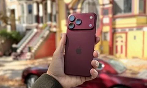 iPhone 18 Pro Max gặp lỗi mất sóng, Apple phải đổi máy miễn phí