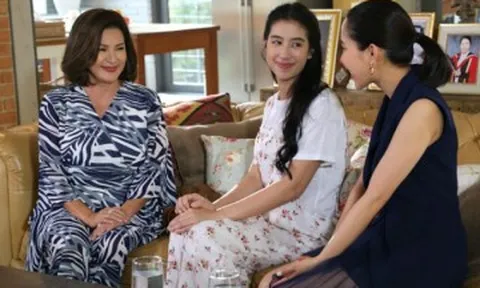Mẹ chồng suốt ngày khen con dâu nhà hàng xóm xinh đẹp, giỏi giang lương 30 triệu, đến khi tôi nói sự thật, bà tái mặt