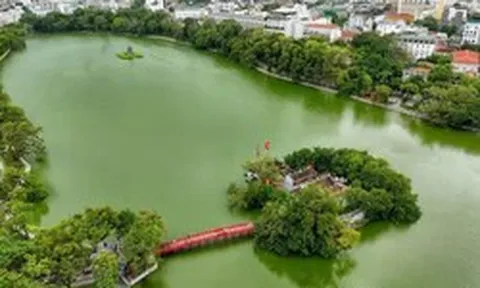 Những công trình biểu tượng rợp sắc cờ mừng ngày Giải phóng Thủ đô