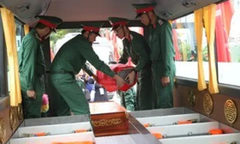 Sơ duyệt lễ truy điệu hài cốt liệt sĩ tại Công viên Lê Thị Riêng