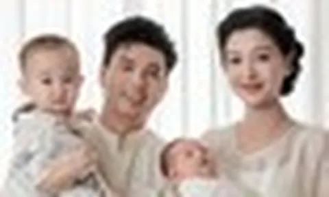 Hồ Quang Hiếu khoe tổ ấm nhỏ 4 người, nhan sắc bà xã 3 tuần sau sinh gây sốt mạng