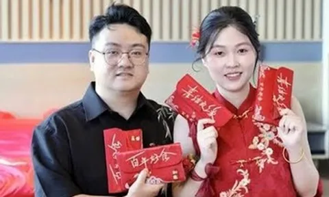 Xôn xao đám cưới đãi cua hoàng đế, lì xì khách hàng trăm triệu đồng