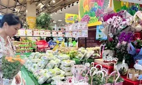 Quà tặng 20/10: Bật mí những món quà khiến chị em thích mê