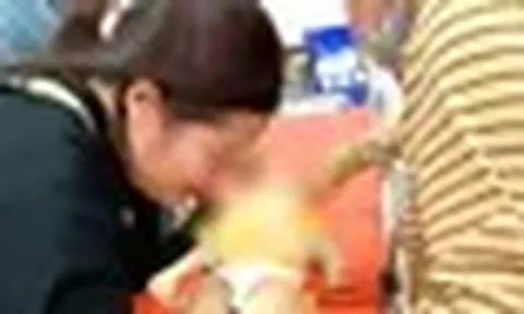 Khánh Hòa: Bé gái 9 tháng tuổi tử vong sau khi tiêm thuốc tại bệnh viện