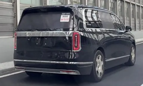 Xe bán gần 4 tỷ đồng nhưng cụm bàn đạp phanh có giá chỉ hơn 250 nghìn
