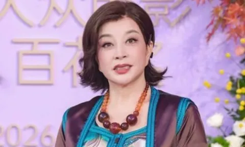 'Võ Tắc Thiên' Lưu Hiểu Khánh kín lịch lưu diễn bất chấp ồn ào kiện tụng