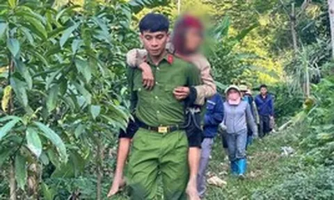 Tìm thấy cụ bà 79 tuổi đi lạc gần 4 ngày trong rừng ở Tuyên Quang