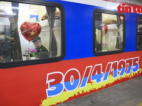 "Đoàn tàu Thống Nhất - kết nối triệu trái tim" sẽ gặp nhau tại Đà Nẵng trưa 30/4