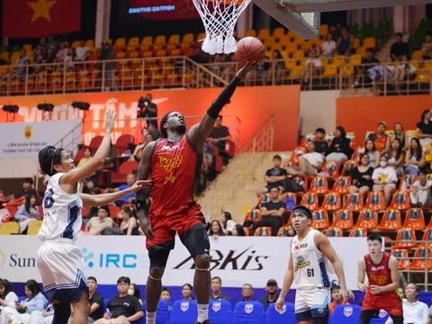 ĐKVĐ Saigon Heat thắng đậm trận khai màn VBA STAR X 