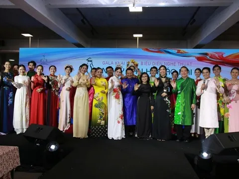 Hơn 100 bộ sưu tập áo dài đặc sắc và tinh tế được biểu diễn tại Gala “Áo dài tri ân”