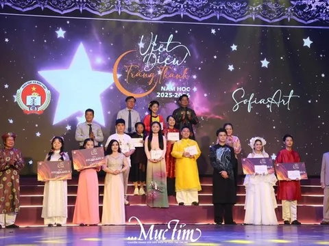 Vinh danh 10 tiết mục xuất sắc nhất Cuộc thi Dân ca và Nhạc cổ truyền “Việt Điệu Trăng Thanh năm học 2025 – 2026”